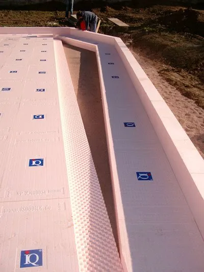 ISOQUICK base and top modules installed at a non-standard angle